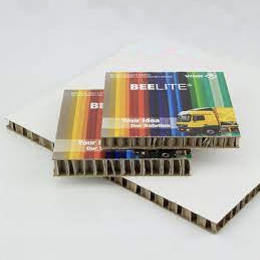 Twee opgestapelde Beelite panelen